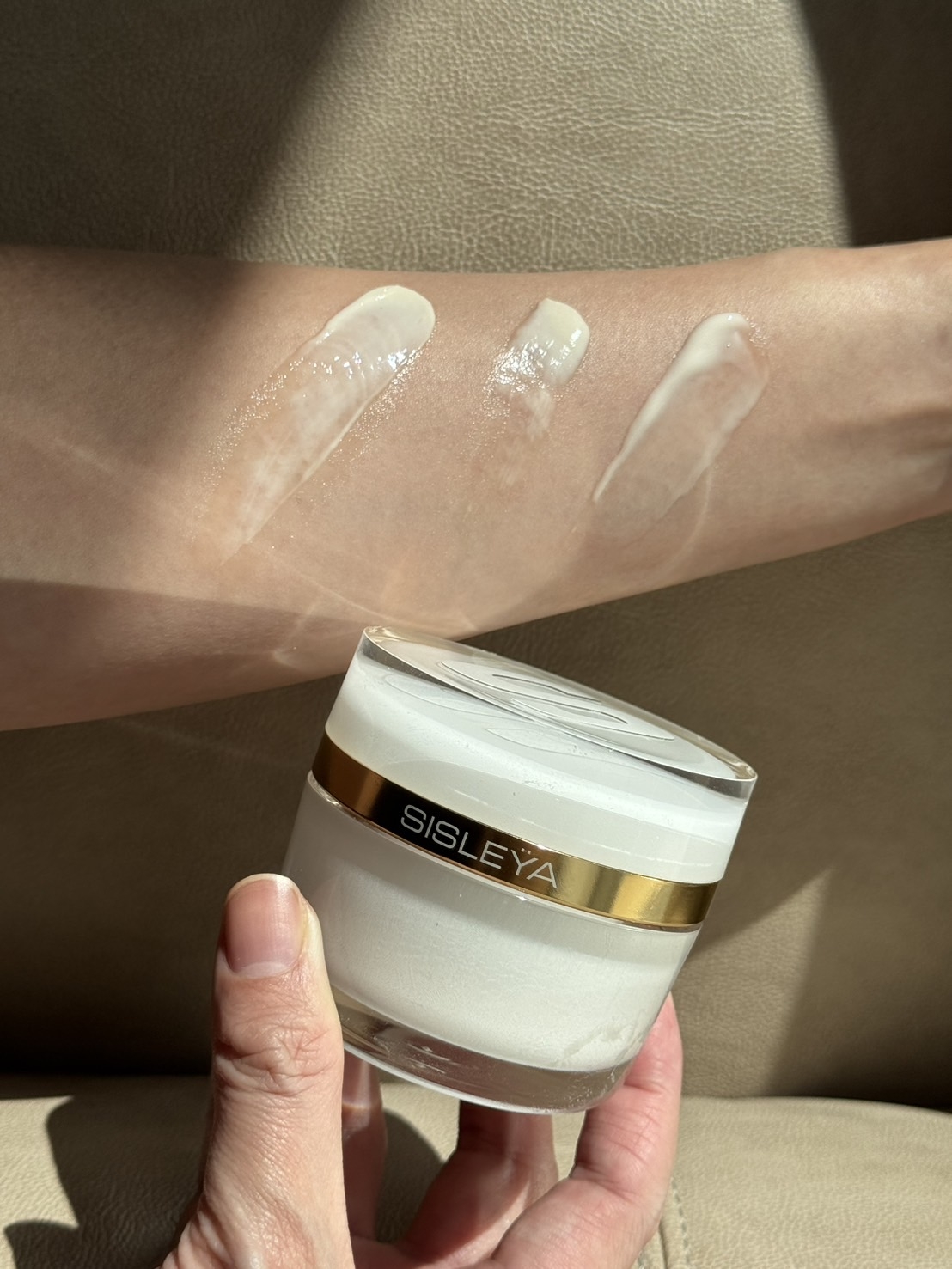 抗皺活膚御緻駐顏霜/抗皺活膚御緻駐顏霜─滋潤版/抗皺活膚御緻駐顏琉晶霜 