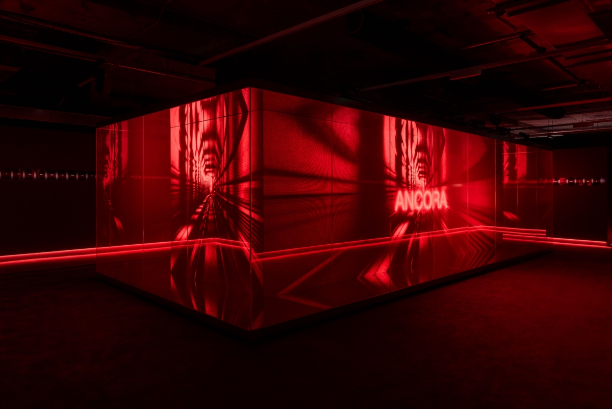 GUCCI COSMOS倫敦展加入全新獨具Sabato De Sarno風格的GUCCI ANCORA展覽空間