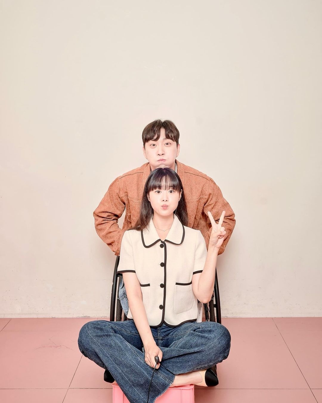 宋枝恩與身障YouTuber男友公開訂婚照