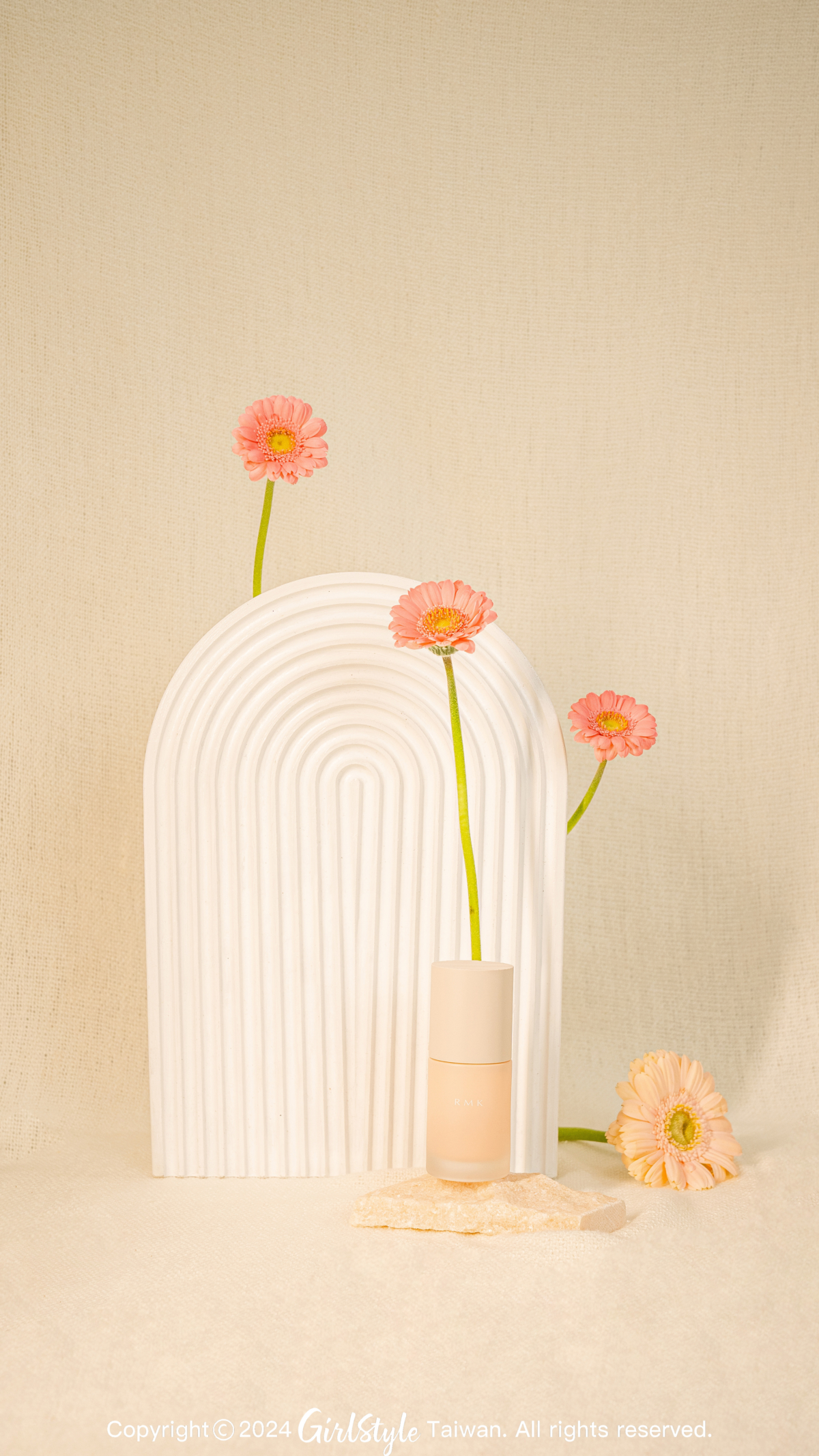 RMK 透光隔離霜SPF22 PA++ 30mL，NT$1,450