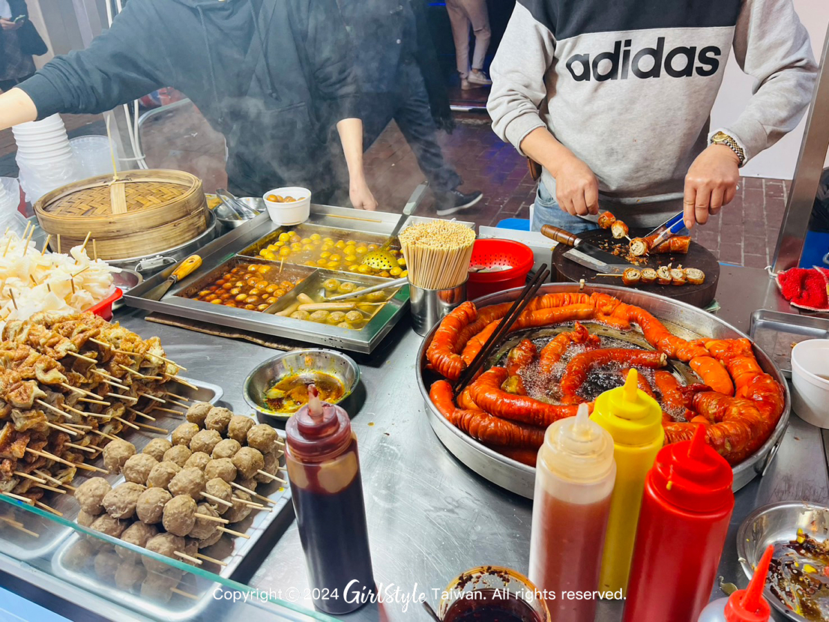 廟街「多寶美食」吃炸豬大腸