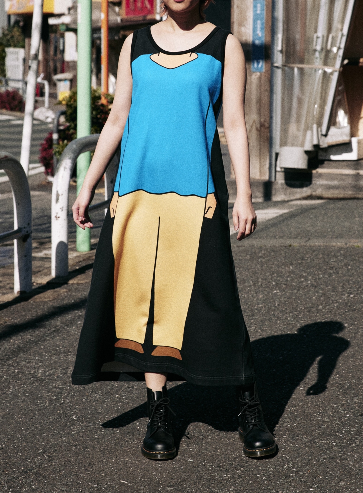 野原廣志背心街頭穿搭