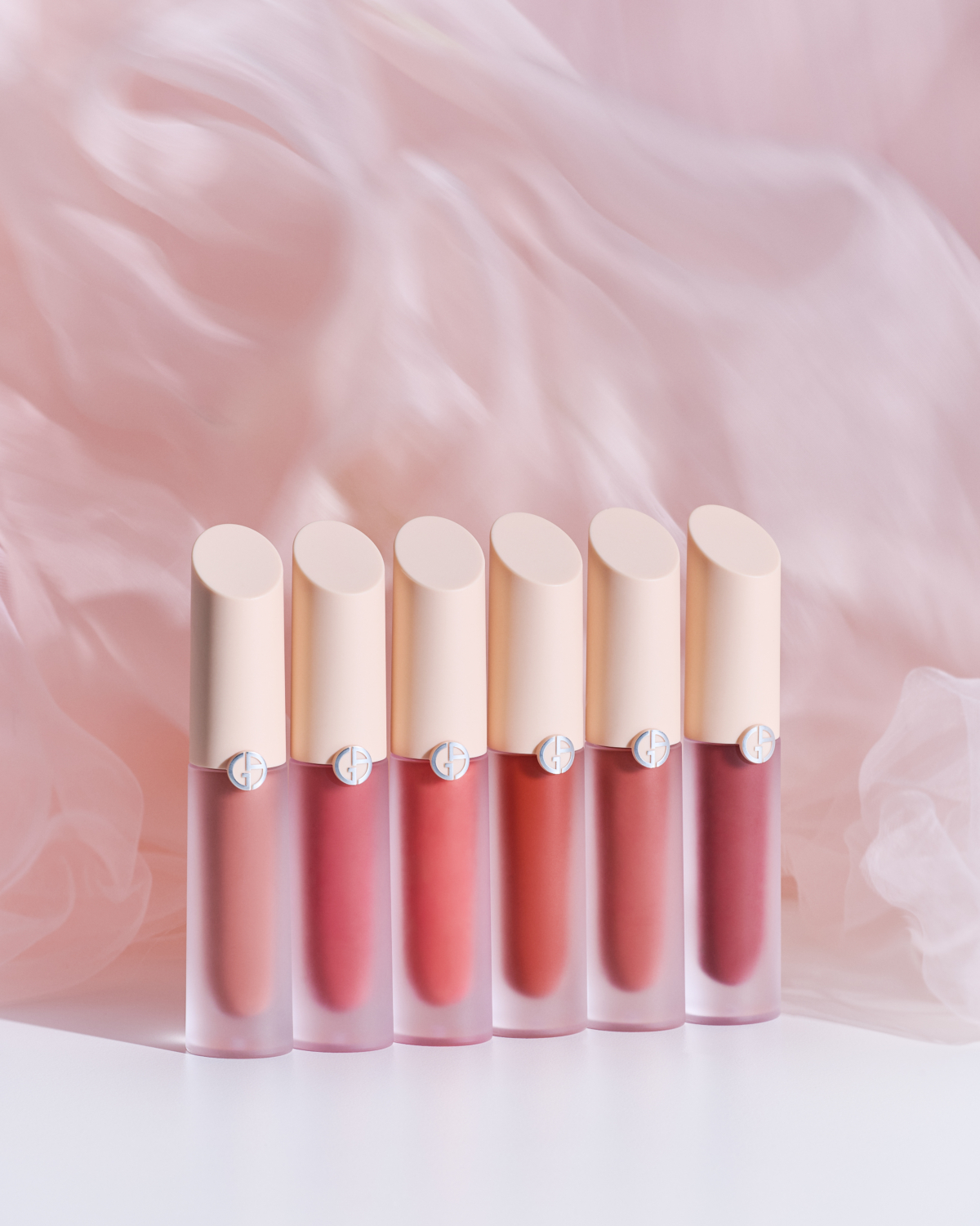 Giorgio Armani「奢華絲緞訂製水唇釉 裸粉限定版」全新6色 | 4ML NT$1,550 