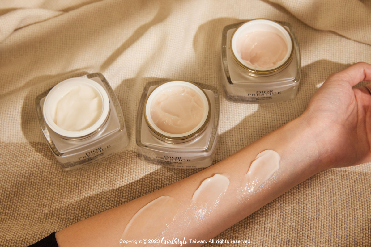 迪奧精萃再生玫瑰賦活乳霜的三種質地