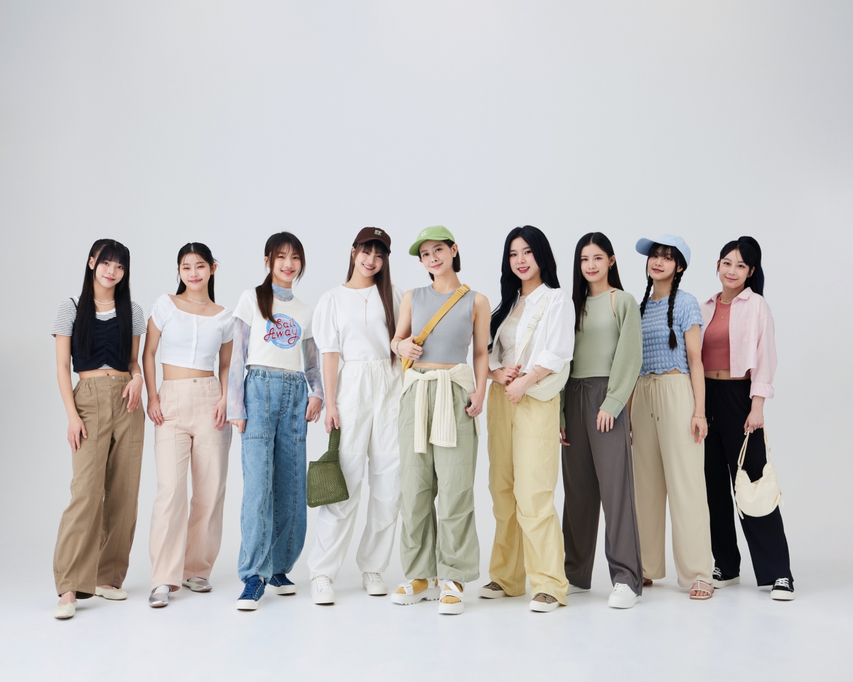 大勢女團「GENBLUE幻藍小熊」搶先穿上「PULL ON PANTS美型輕便褲系列」，每位成員各自換上不同褲款，打造最簡單有型的玩「褲」時尚！