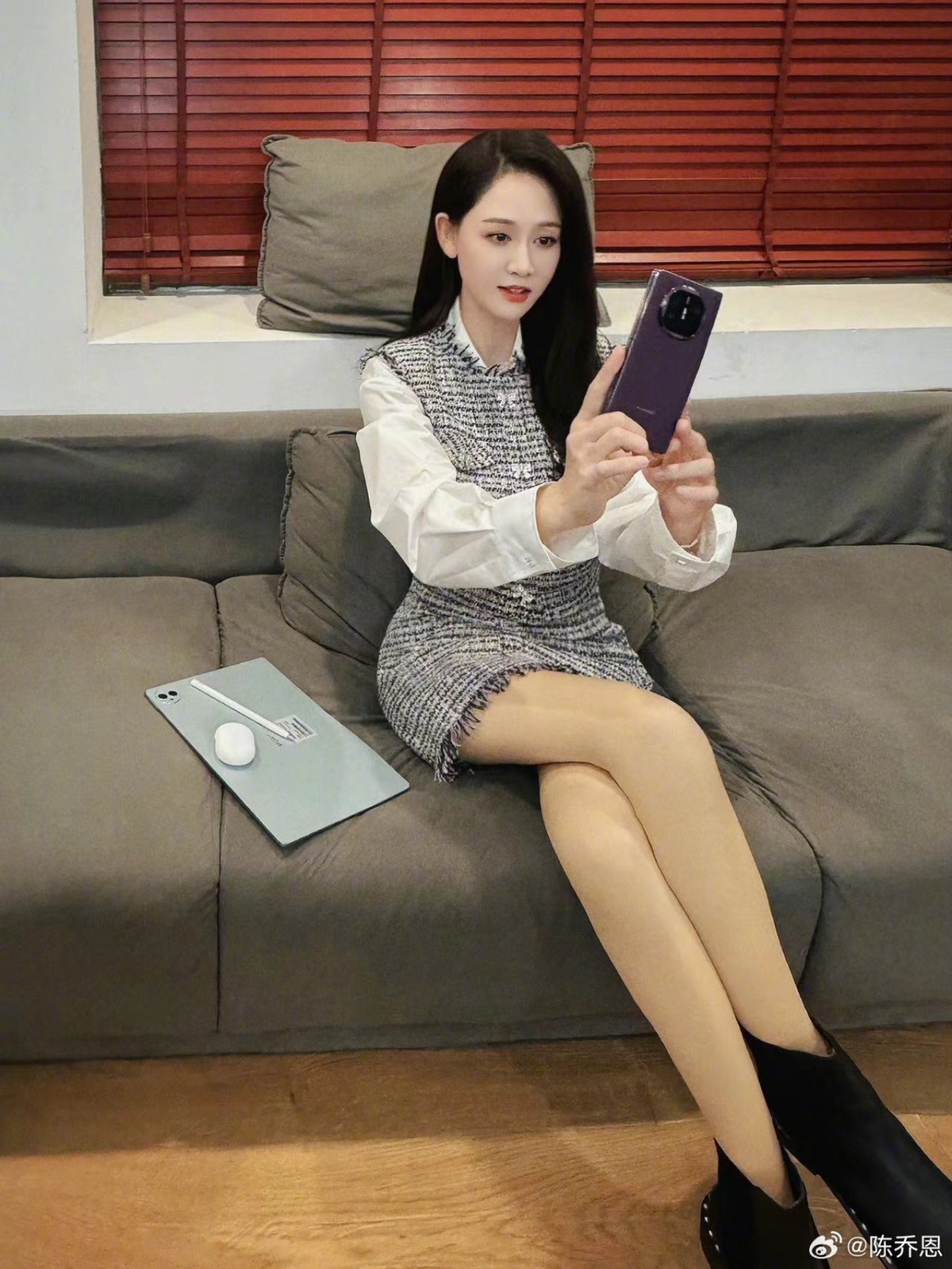 陳喬恩：「我馬上要45歲了，我摸著我的心，我聽自己心裡的聲音說著～我真愛當下的這個我。」