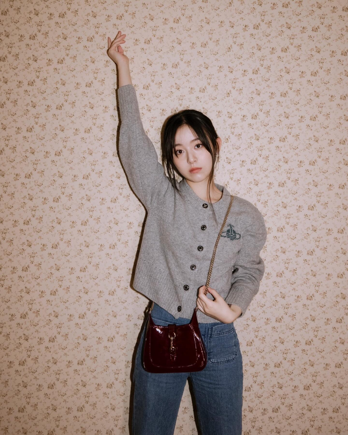 朴持厚肩背GUCCI Jackie Notte