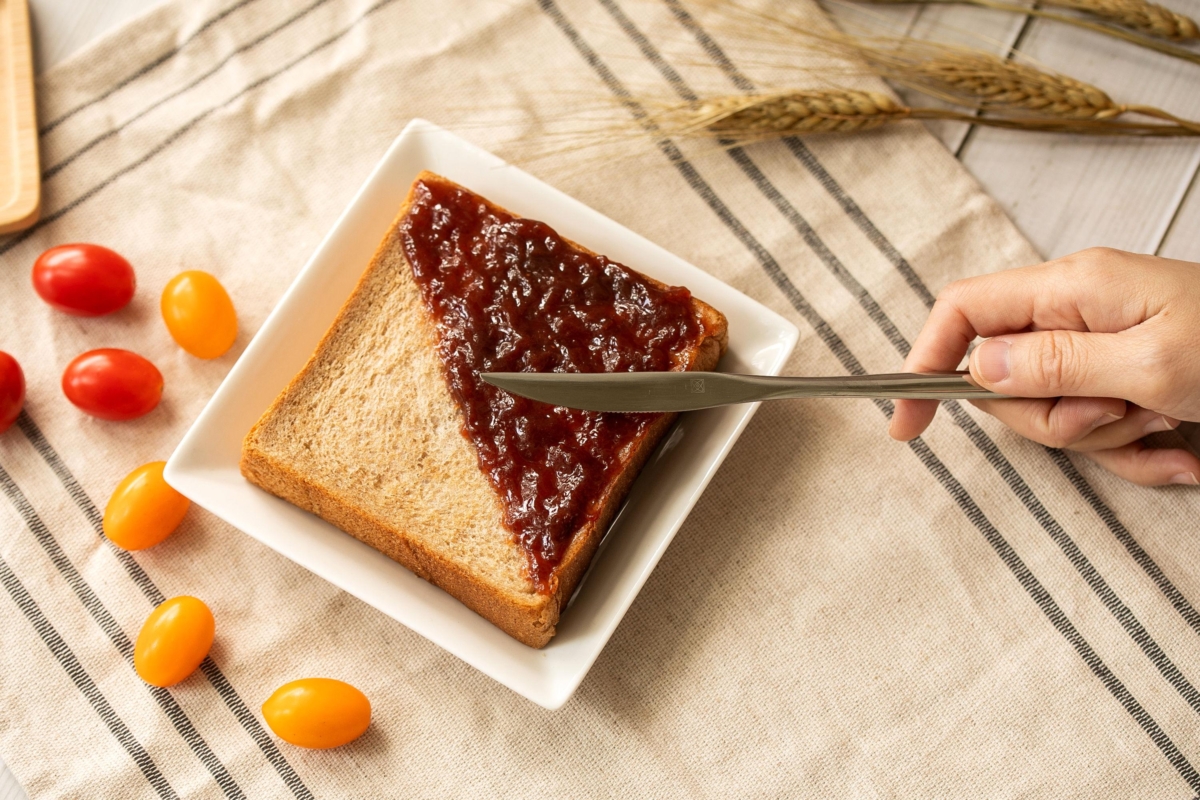 土司控又有了嚐鮮新期待，「晨光GOLD高纖生土司」巷口小7就買得到。