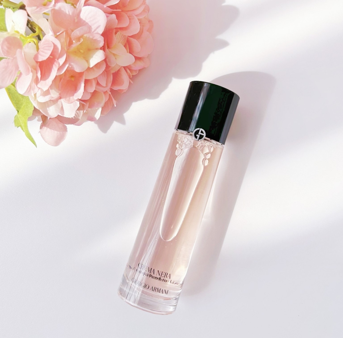 【黑曜岩新生奇蹟精萃露】150ml / NT$5,000圖片出處: Armani Beauty