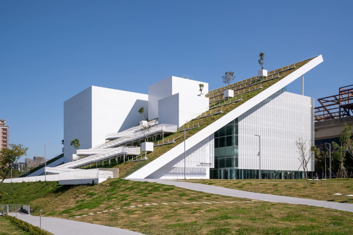 桃園市兒童美術館外觀如同山丘。