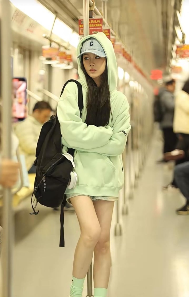 48歲媽媽被改造成女大生