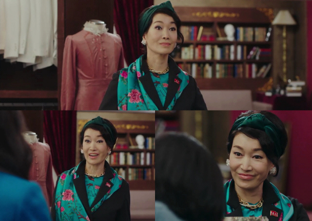 羅映姬在《愛的迫降》特別演出婚紗店老闆娘受到許多好評。