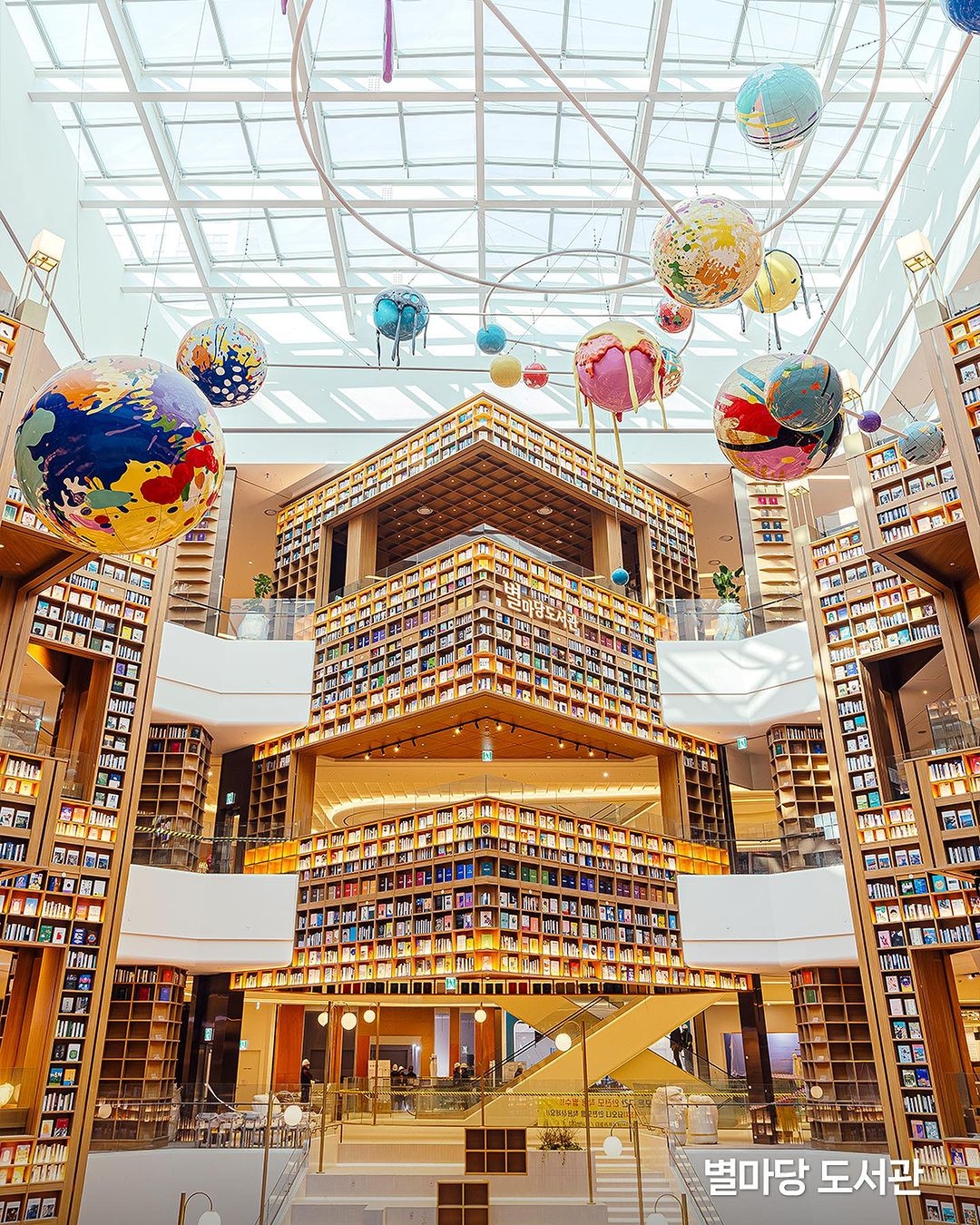 Starfield水原星空圖書館已經成為首爾新地標