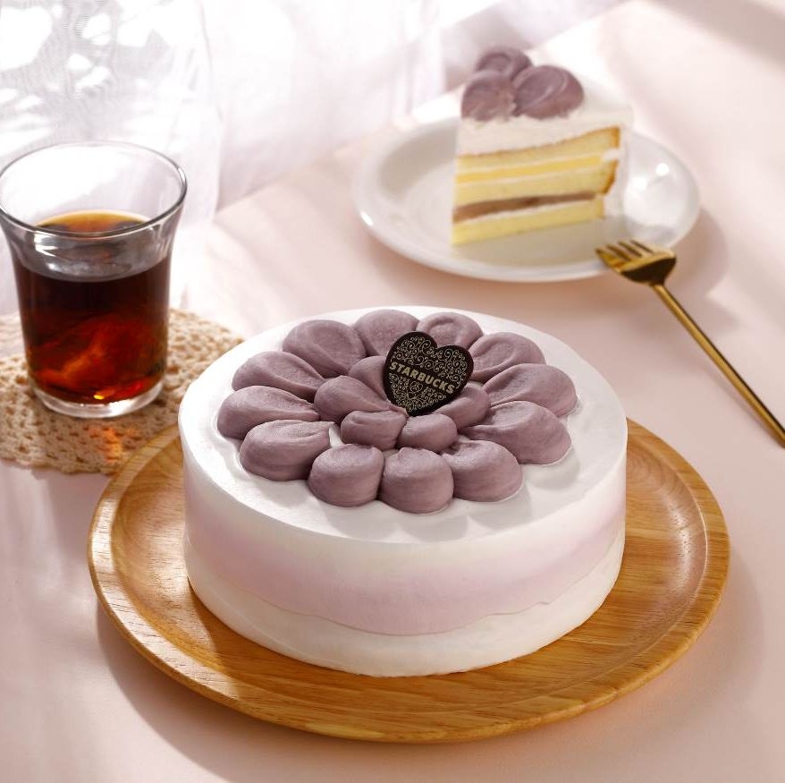 星巴克「芋泥布蕾蛋糕」經典口味老少咸宜。