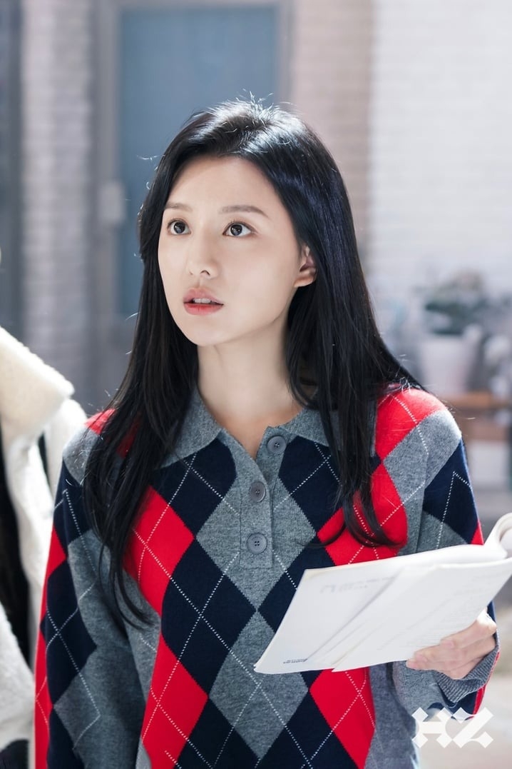 金智媛在《淚之女王》