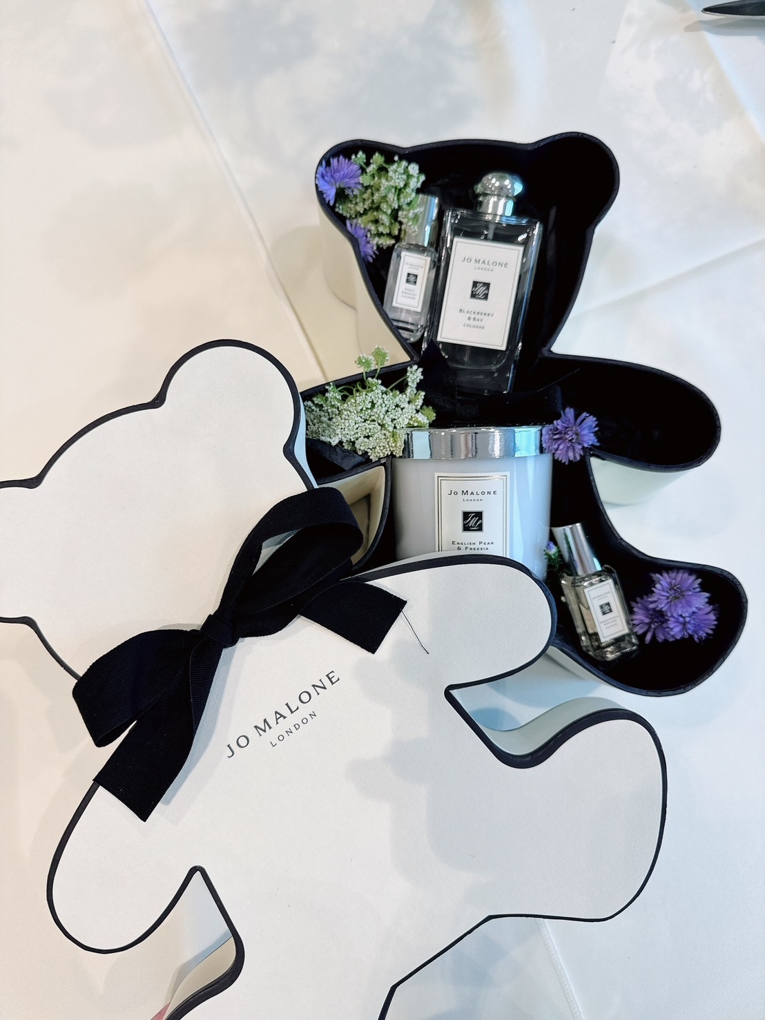 Jo Malone London除了推出限量款奇幻熊和可愛貓限定禮盒包裝