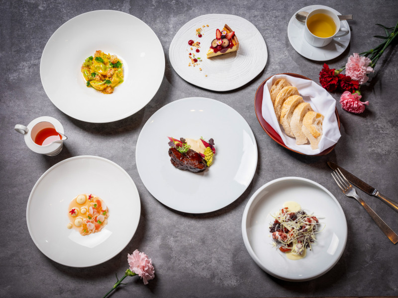 台北文華東方酒店雅閣Bencotto義大利餐廳2024母親節5道式母親節套餐。