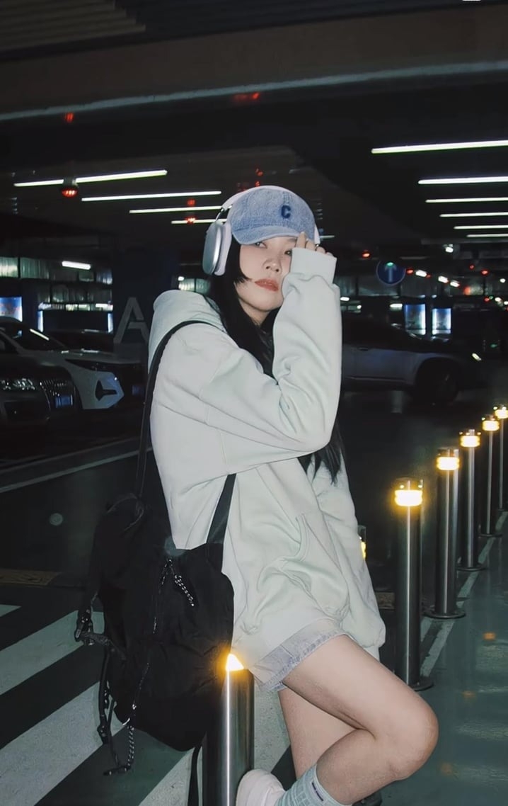 48歲媽媽擺出時尚POSE