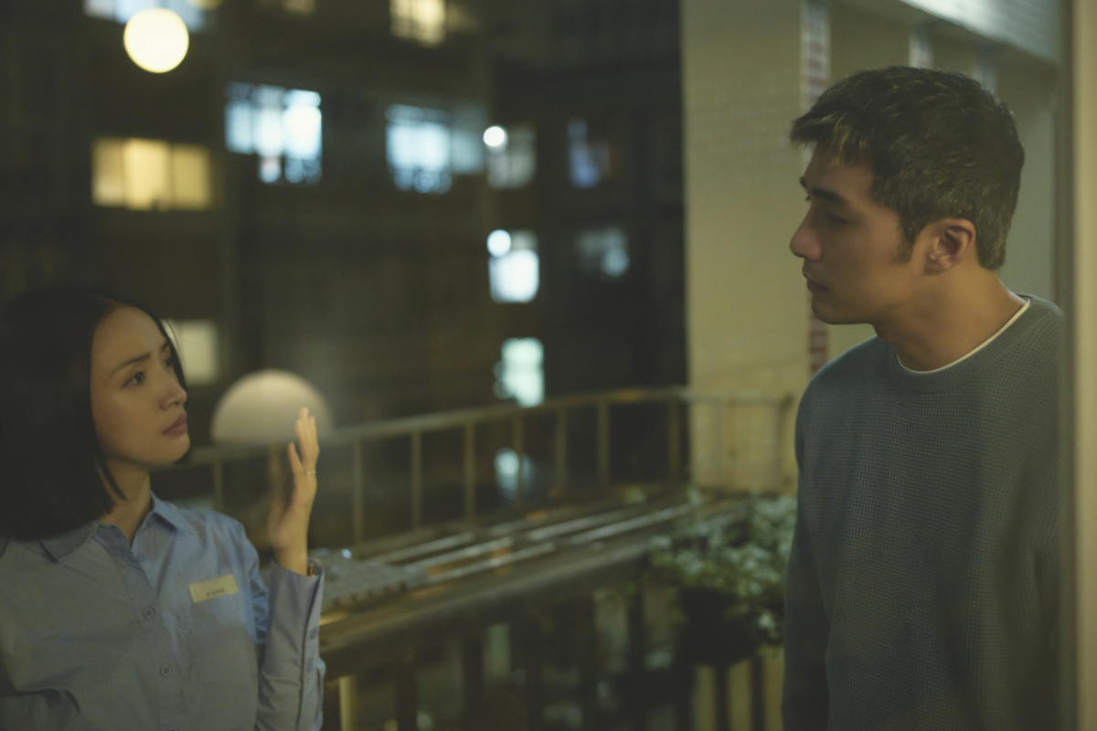 《不夠善良的我們》劇中，林依晨與賀軍翔面臨離婚危機。