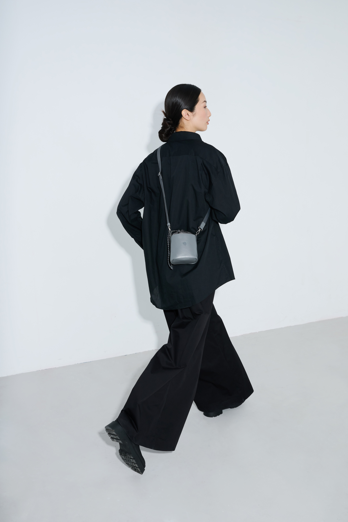 PORTER INTERNATIONAL CENTRIC 真皮水桶包，NT$4,450