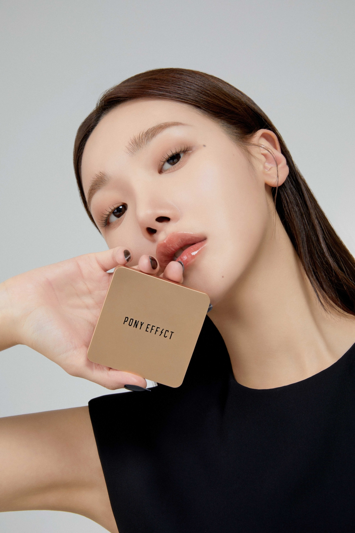 PONY EFFECT 絕對持久無瑕氣墊粉餅 升級版 SPF40/PA++ 15gX2，NT$1,380