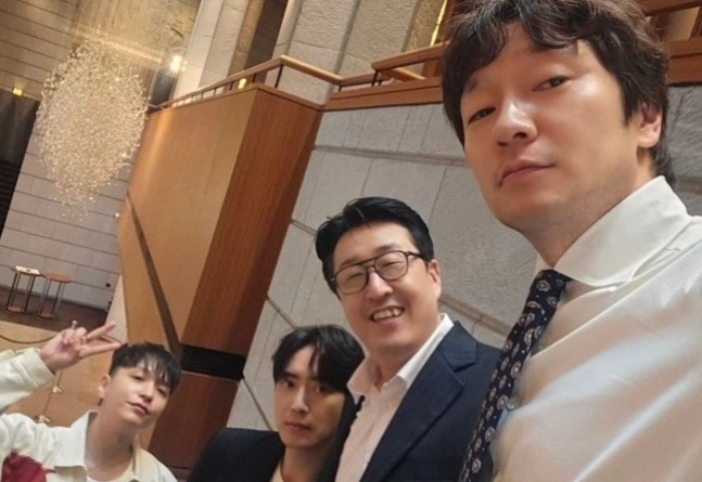 馬東石與老婆芮貞和結婚3年「上週終於補辦婚禮」!現場賓客眾星雲集,池晟、Rain、BoA、孫錫久全到場祝賀!