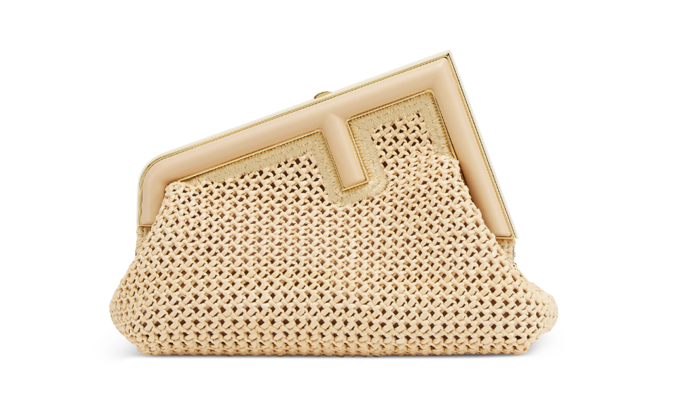 Fendi First 拉菲草編織包，NT$106,500