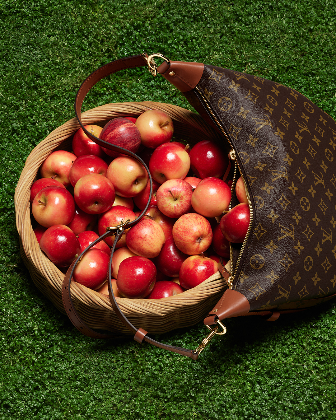 Louis Vuitton Loop Hobo 肩背包,NT$ 90,500