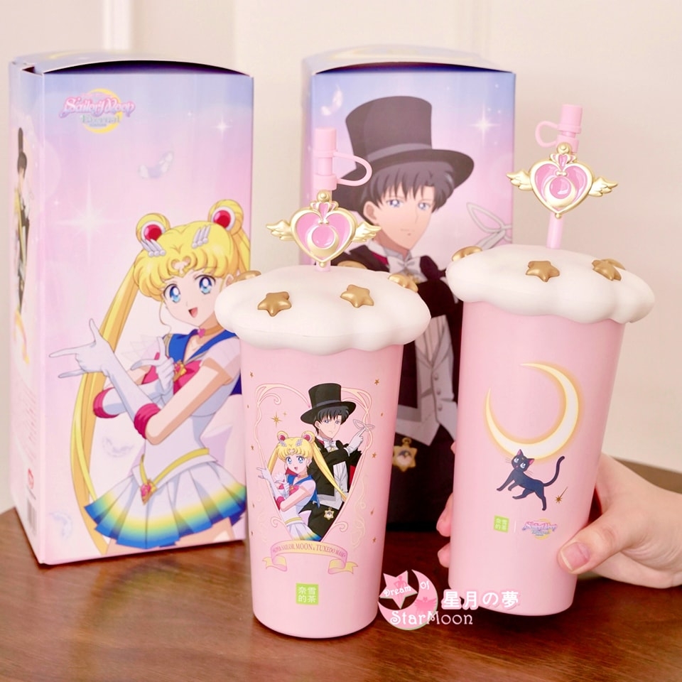 美少女戰士「雲朵保溫杯」杯身上方的雲朵、星星造型超可愛!