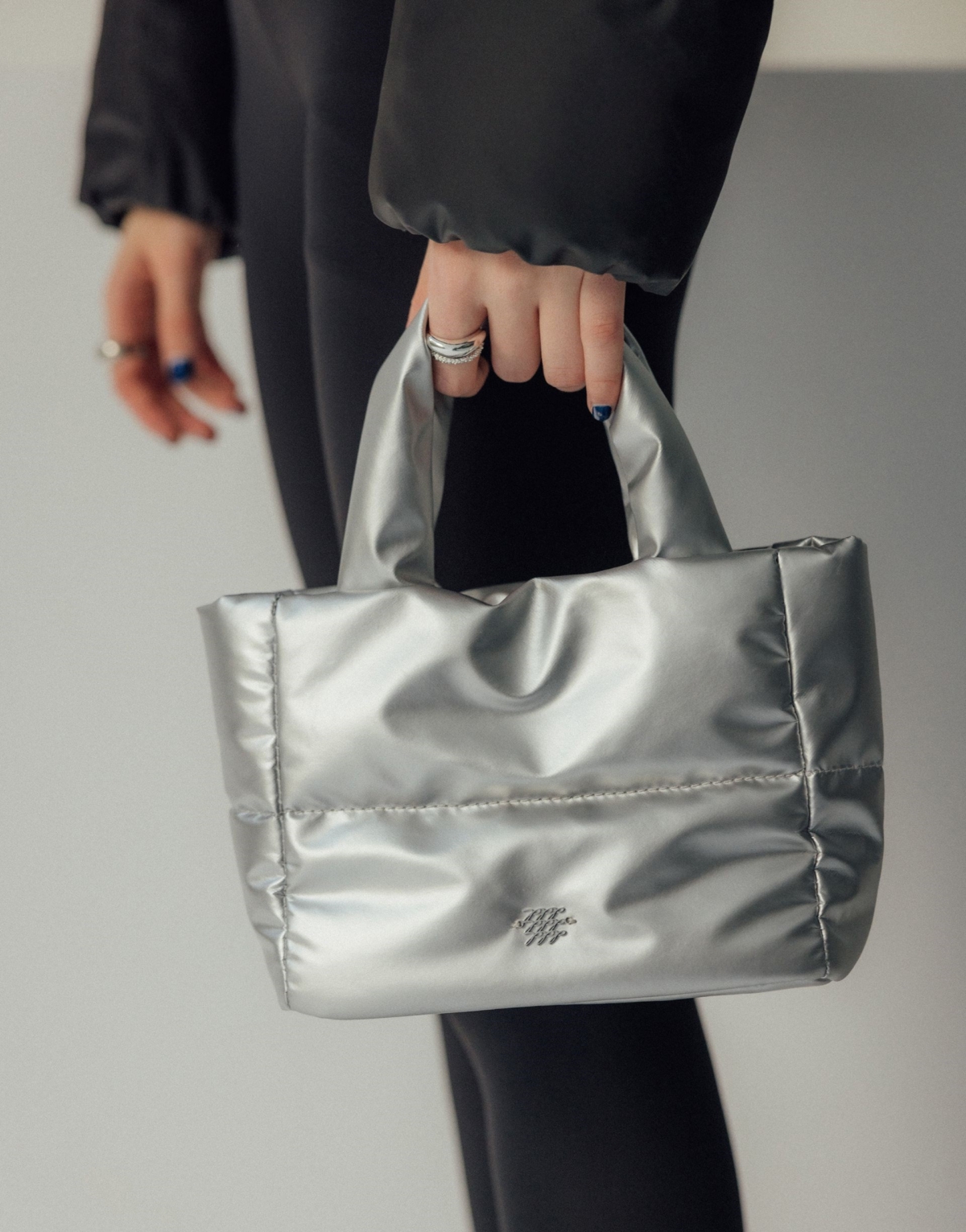 PAZZO 澎澎鋪棉皮質兩用包，NT$690