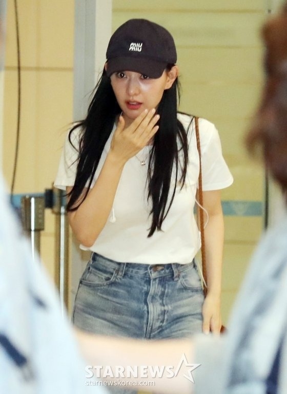 金智媛原本想低調返韓，並無特意打扮