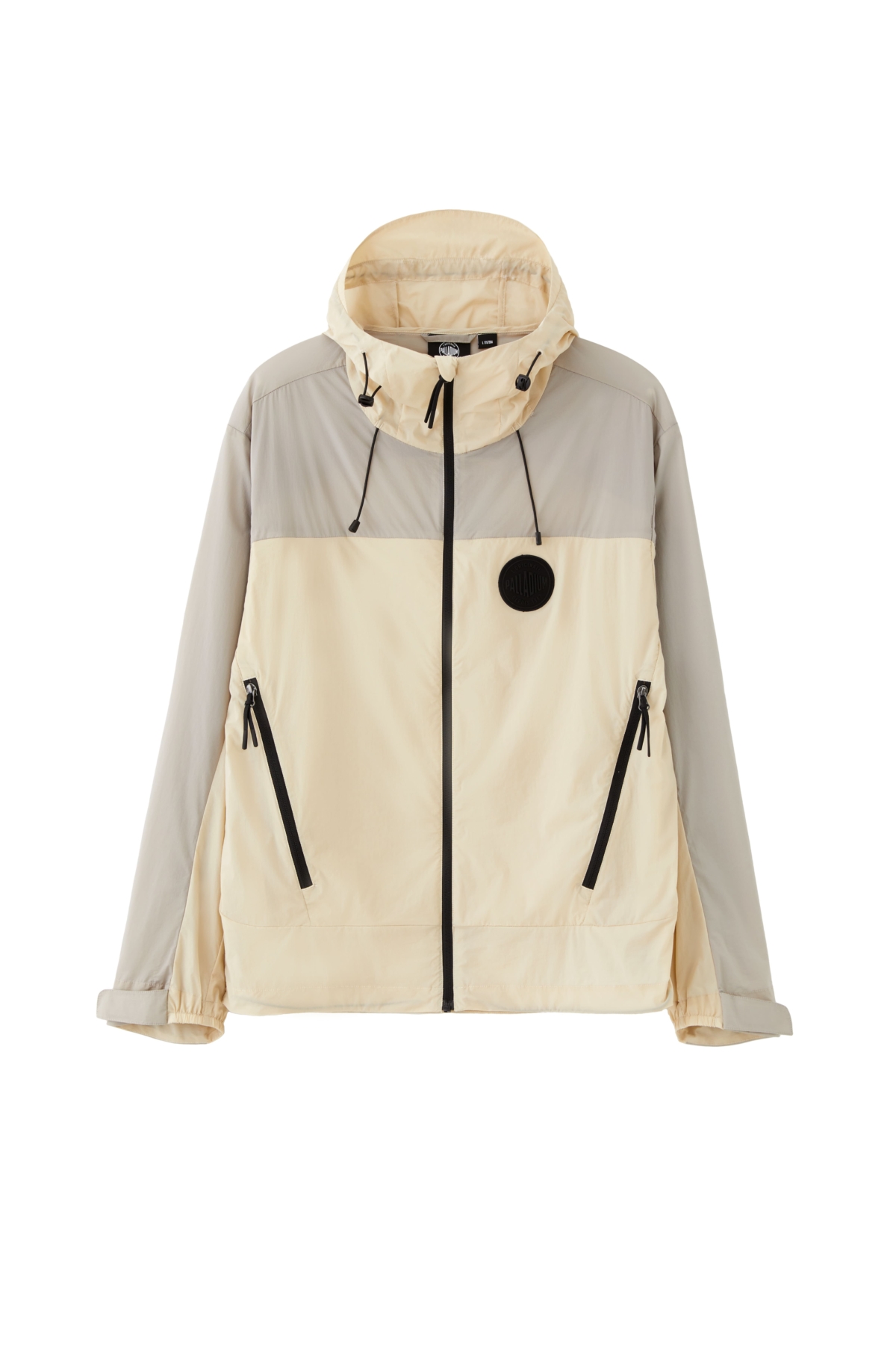 PALLADIUM GORPCORE防曬機能外套 奶油白，NT$3,580