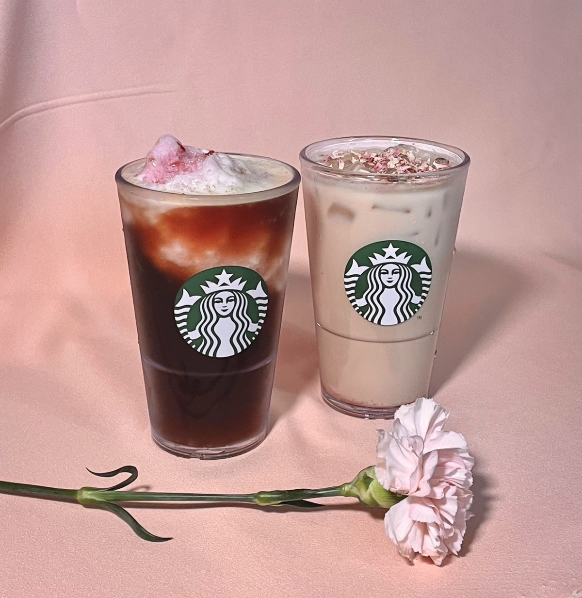 星巴克2024母親節限定飲品,讓粉紅控瘋狂。