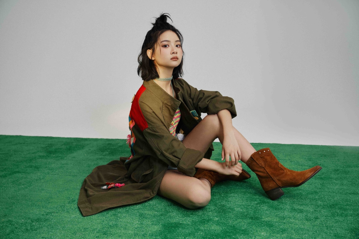 于卉喬第一次挑戰穿高跟鞋