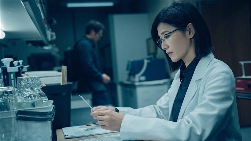 蘇慧倫睽違12年再演台劇，在《誰是被害者2》演出美女法醫。