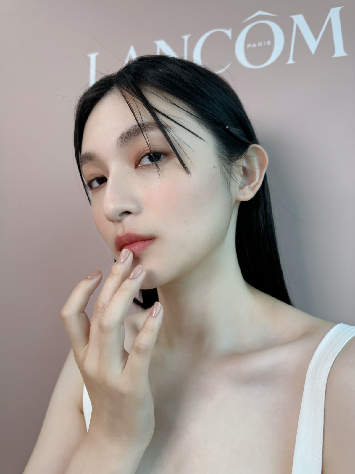 在唇中疊擦更有立體感