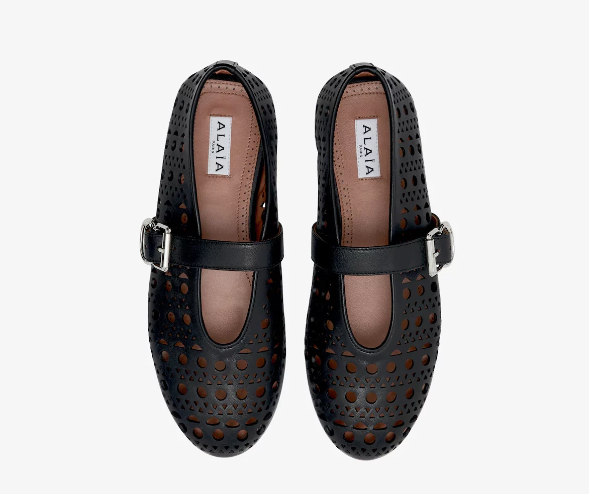 ALAIA 黑色羔羊皮芭蕾舞平底鞋,NT$35,600
