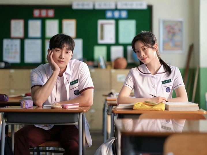 B1A4的振永、TWICE的多賢《那些年》定裝照