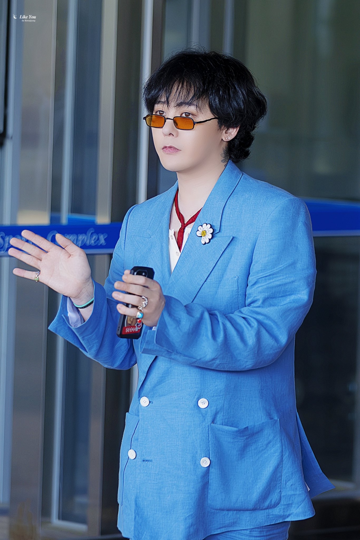 GD日前出席「創新韓國2024」活動打扮有型。