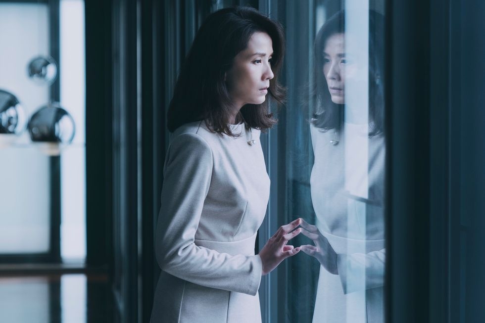 葉全真在《塑膠花》演出無助心碎的母親。