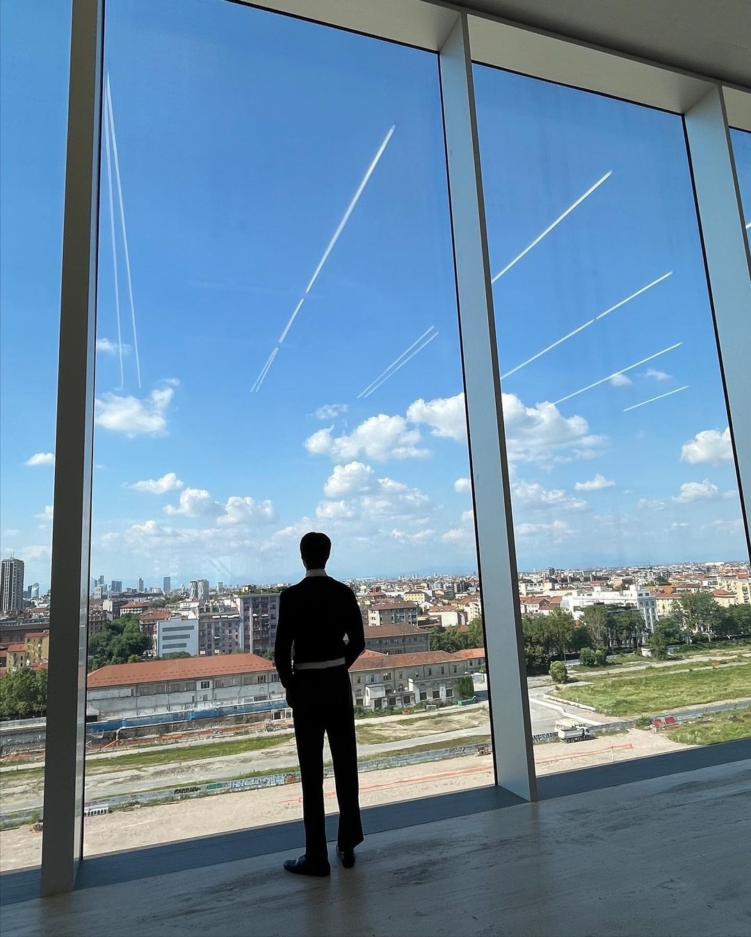 邊佑錫身高超過190公分