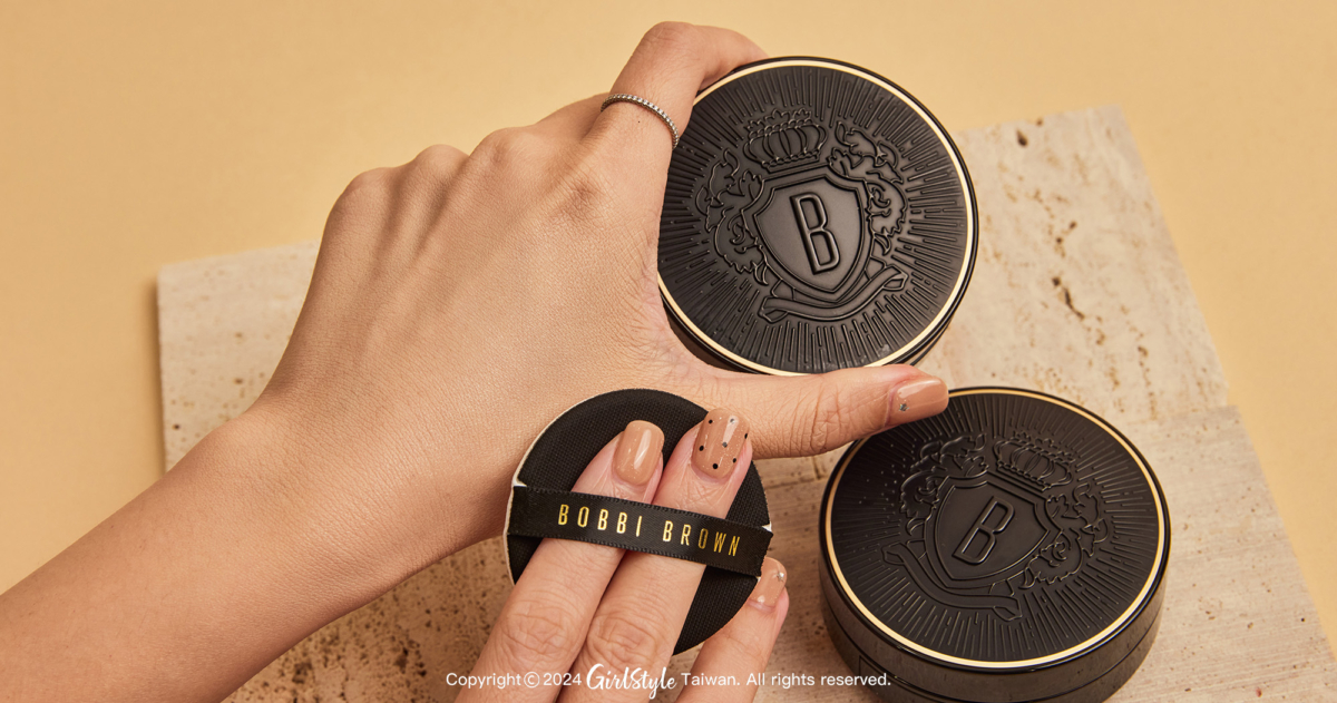 Bobbi Brown霧光持久氣墊粉餅SPF40 PA+++，NT$2,400(一盒一蕊)/，NT$1,700(補充蕊心)