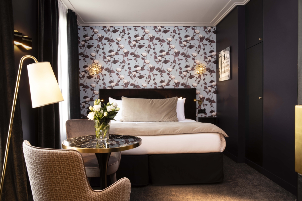 Rayz Eiffel鄰近艾菲爾鐵塔