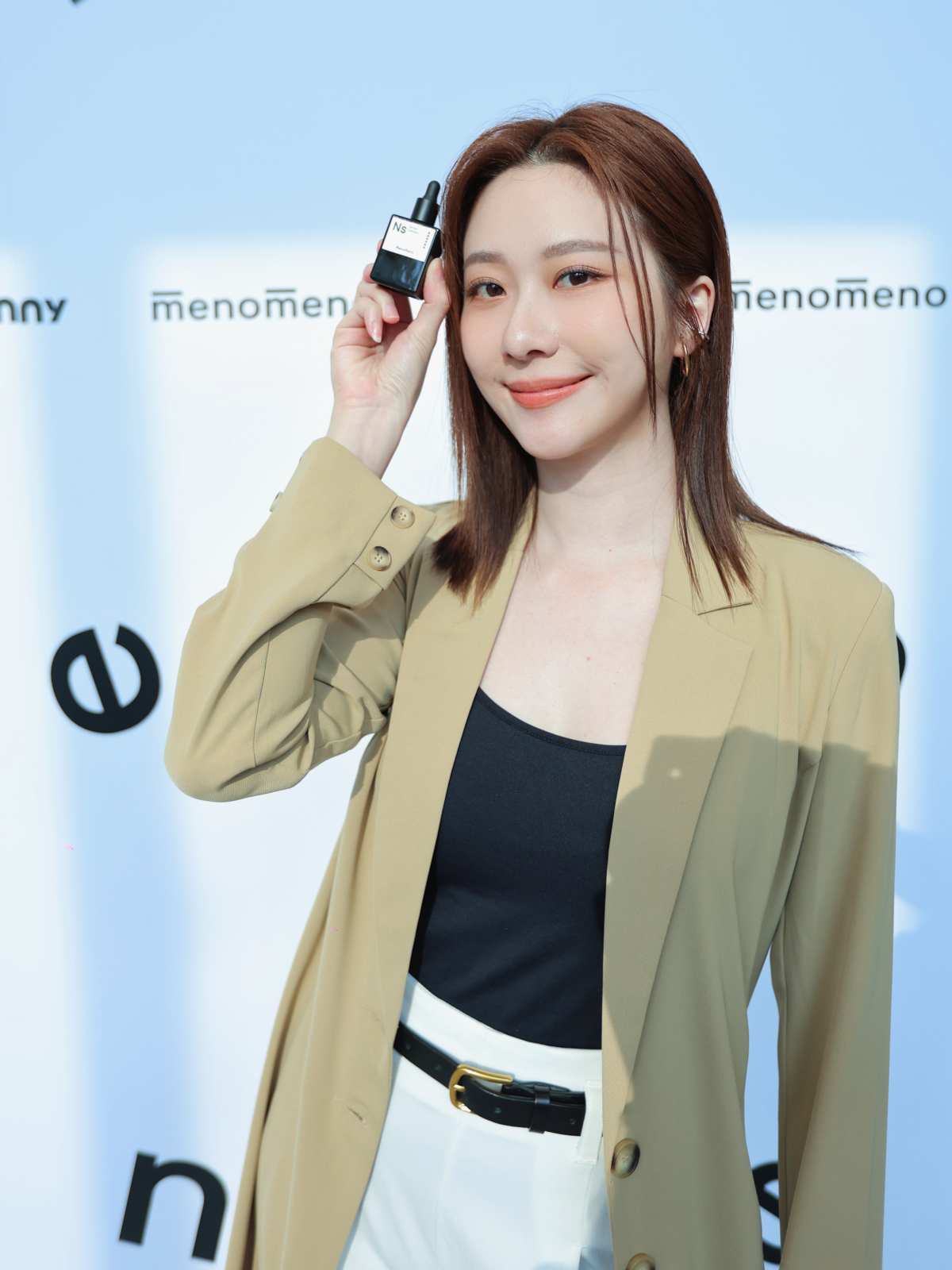 藝人張景嵐的美感科學保養品牌m̄enom̄eno 