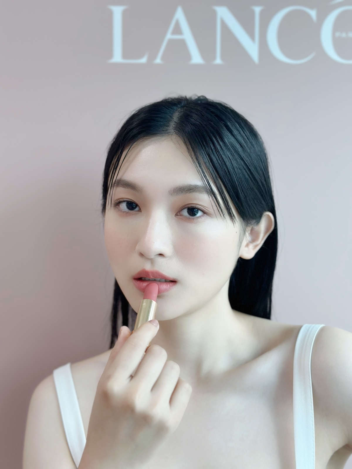 唇膏用法01：柔霧唇妝