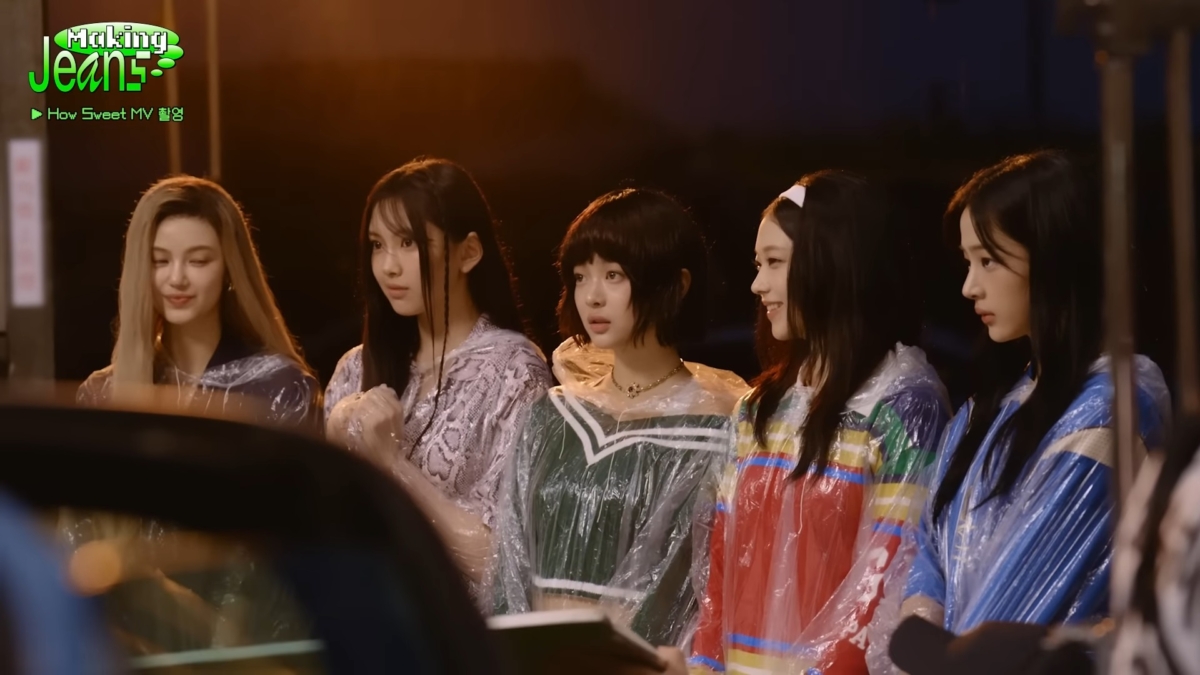 NewJeans台灣拍攝〈How Sweet〉修車場景