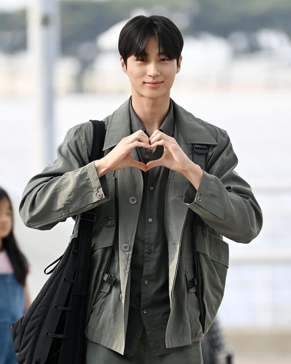 《背著善宰跑》邊佑錫從仁川機場出發來台灣