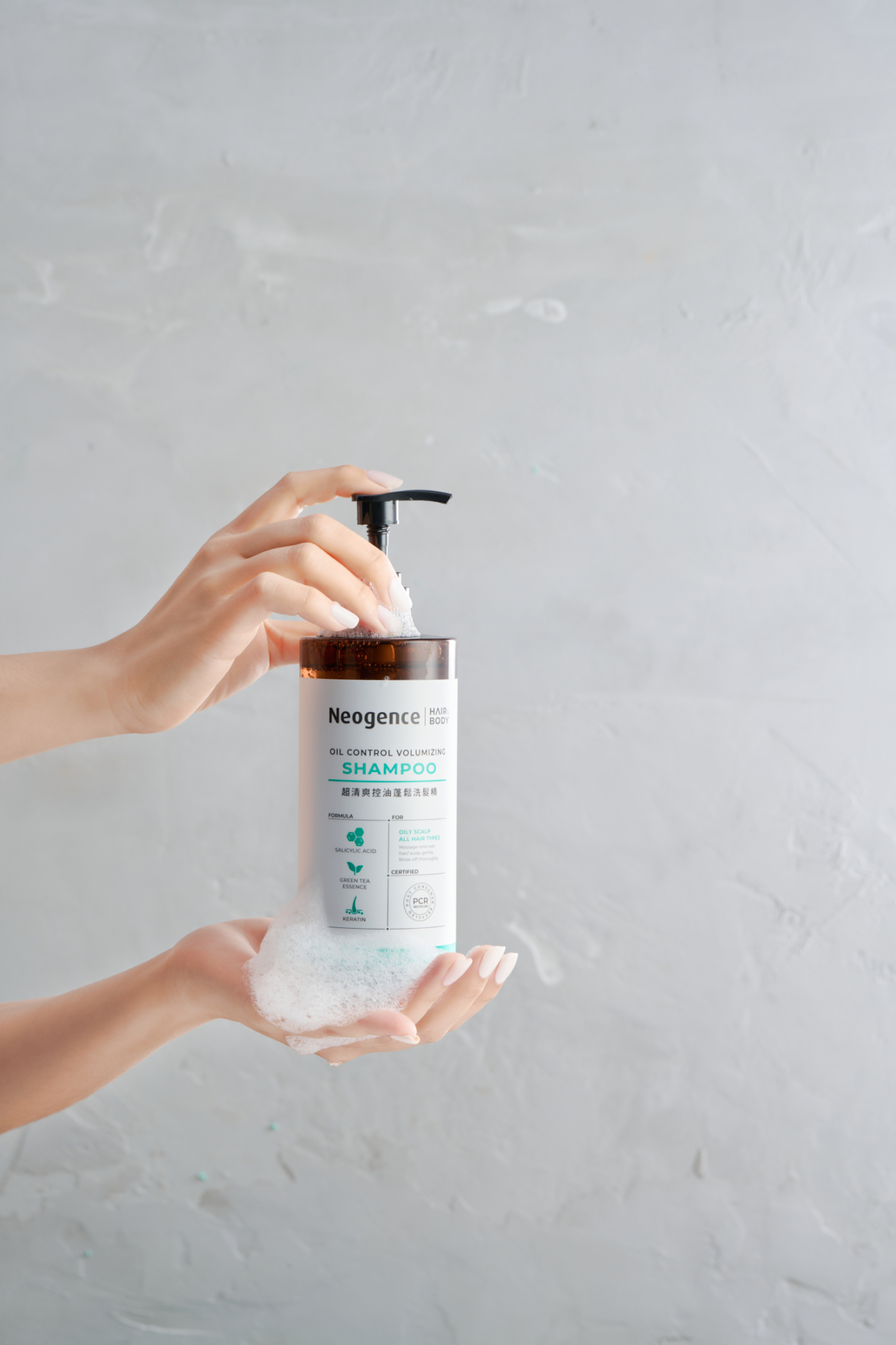 Neogence霓淨思  超清爽控油蓬鬆洗髮精500mL,NT$450