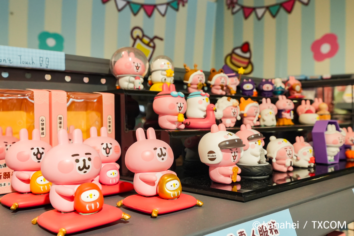 卡娜赫拉的小動物《萌萌甜點屋》台中快閃店店內商品
