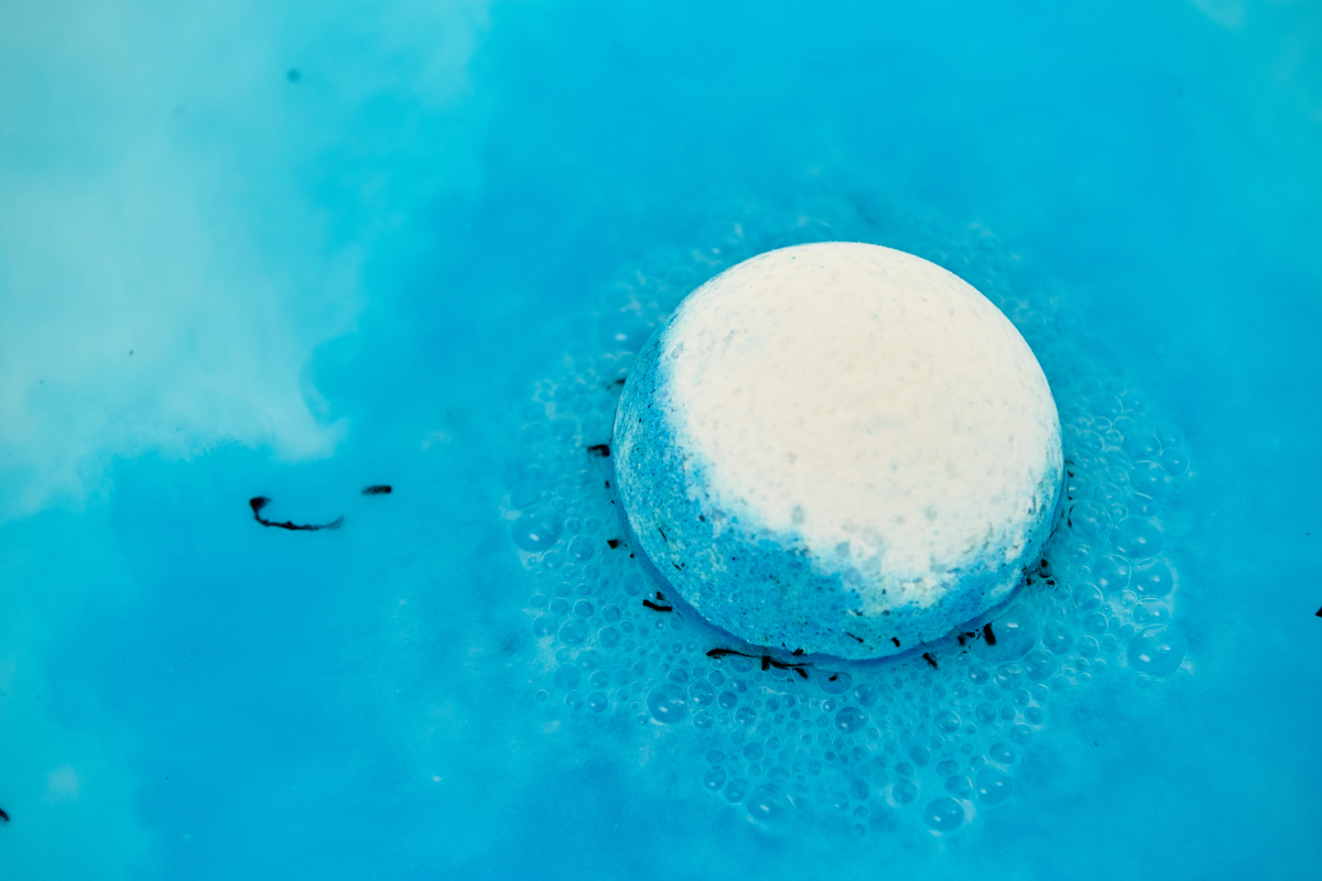 LUSH 藍海洋汽泡彈